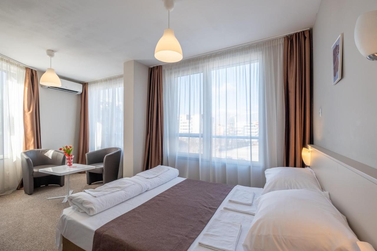 Aparthotel Blue Label House *